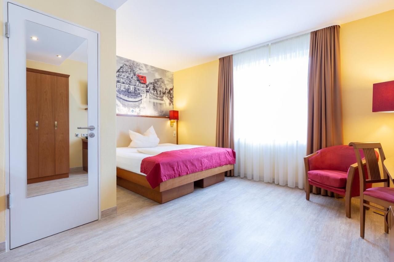 Hotel Am Schillerpark Esslingen am Neckar Dış mekan fotoğraf