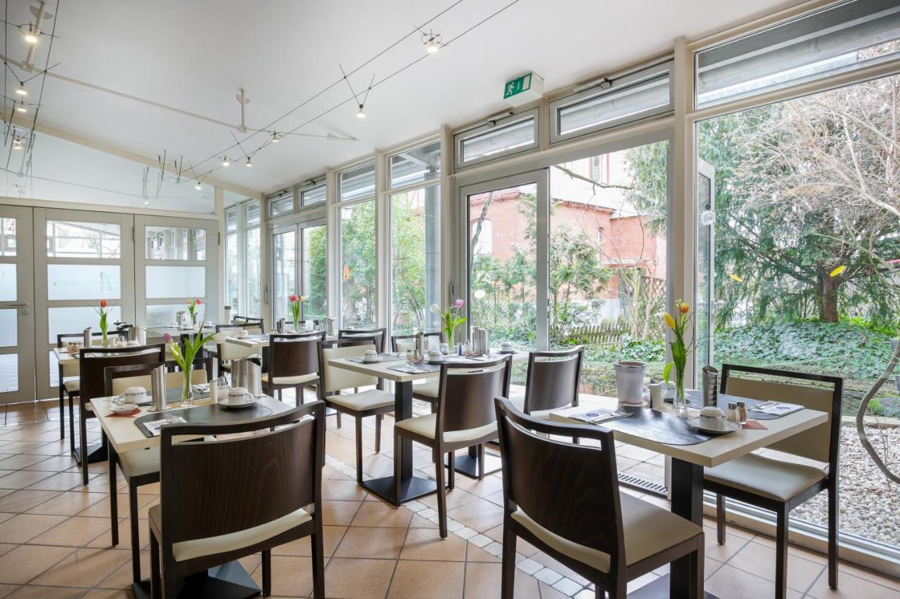 Hotel Am Schillerpark Esslingen am Neckar Dış mekan fotoğraf
