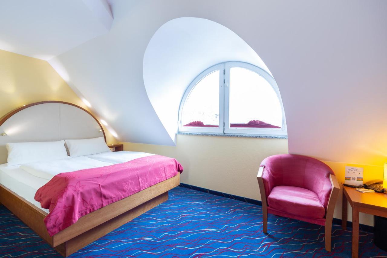 Hotel Am Schillerpark Esslingen am Neckar Dış mekan fotoğraf