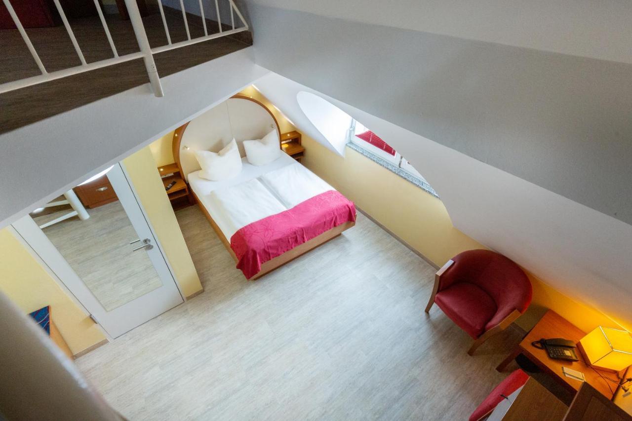 Hotel Am Schillerpark Esslingen am Neckar Dış mekan fotoğraf